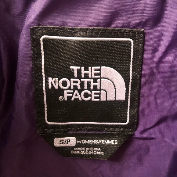 The North Face purple jacket 550 - Picture 3 of 4